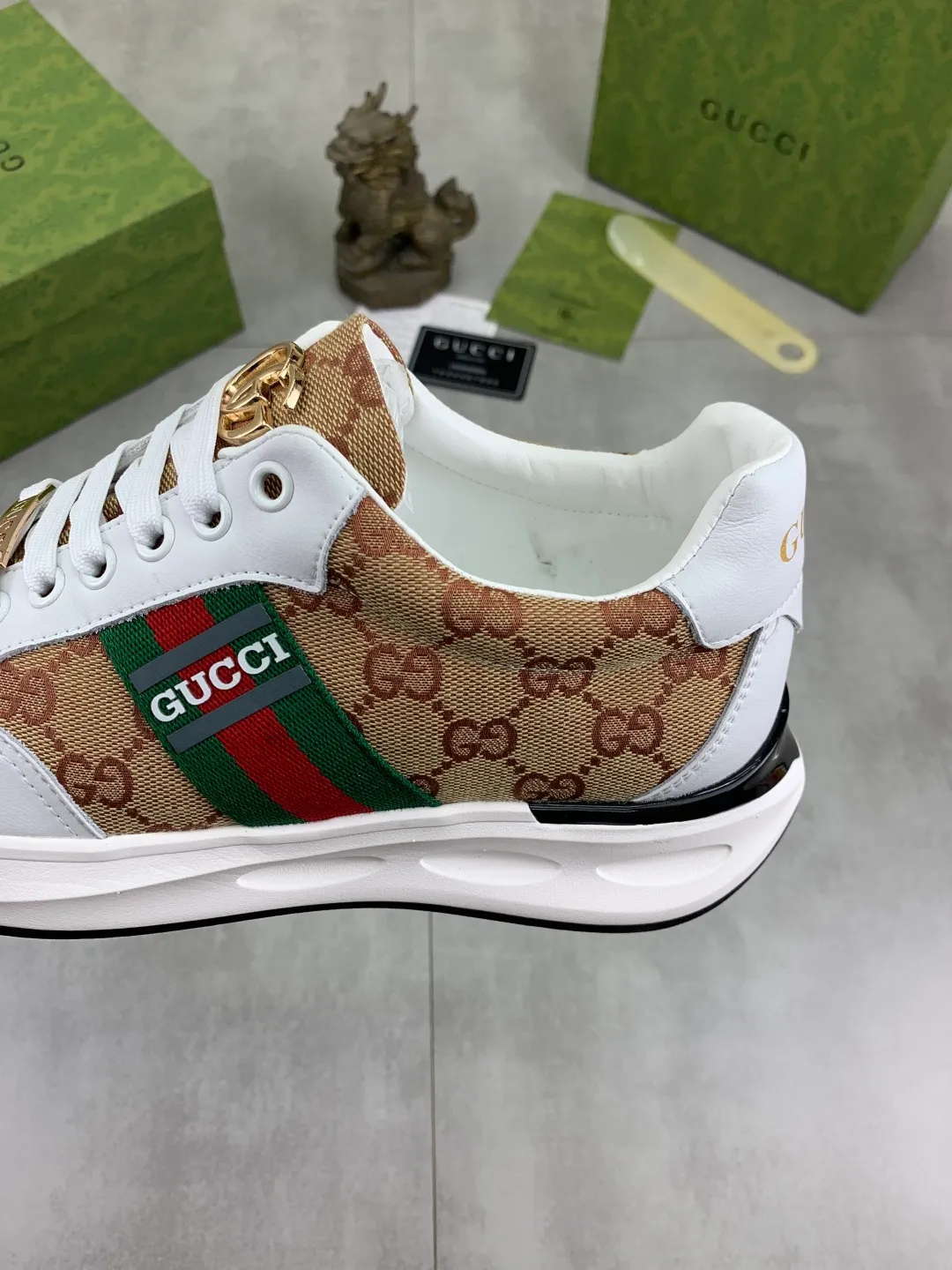 Men's shoes 💰P420💰[New model] (GUCCI) official website's latest 🎁🎁casual and fashionable men's shoes👟, hot style 💥 simple and elegant style, exclusive for trendy men. Unique official website latest brand double G element 👑Gucci original style Decoration, fashionable and generous, made of original frosted calfskin ✅ fully imported first-layer pigskin lining, the official website specifies wear-resistant, lightweight original rubber casual outsole, classic model taken in real life 🎬38-44 (customized for 45) 2️⃣ colors available